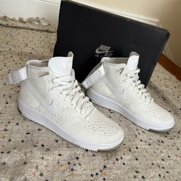 Nike AF1 Ultra flyknit mid size 9.5 - Picture 7 of 12